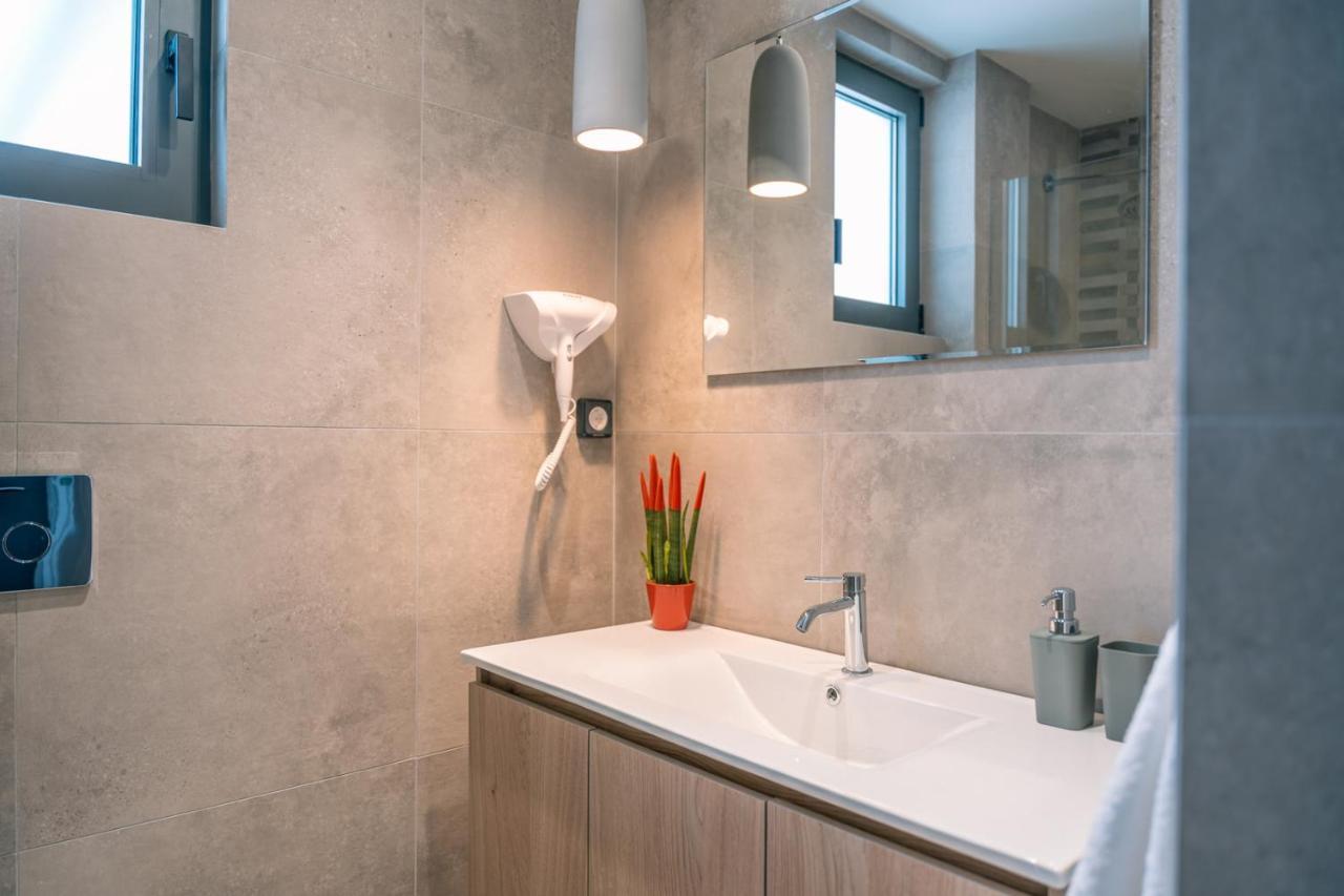 Brand New Suite No3 Heraklion  Luaran gambar
